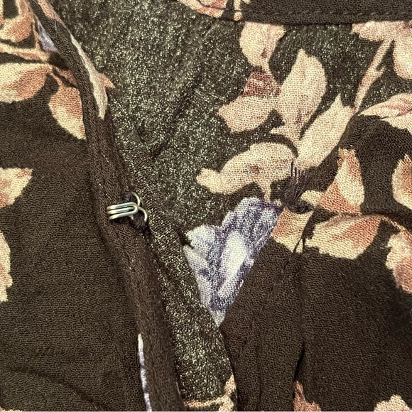 American Eagle bodysuit Floral Black Women's Top size small - Picture 6 of 9